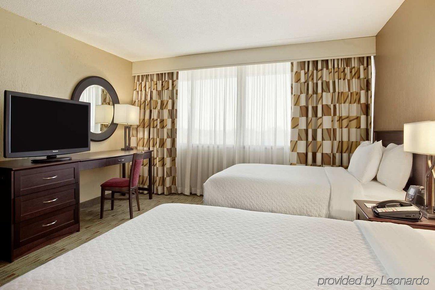 Embassy Suites By Hilton Columbus Ngoại thất bức ảnh